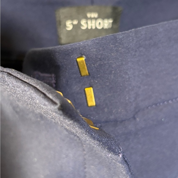 White House Black Market Women's Navy Shorts Size 8 - Picture 5 of 5